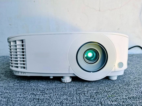 投影儀調焦電機案列采用24BYJ48步進電機驅動鏡頭的移動